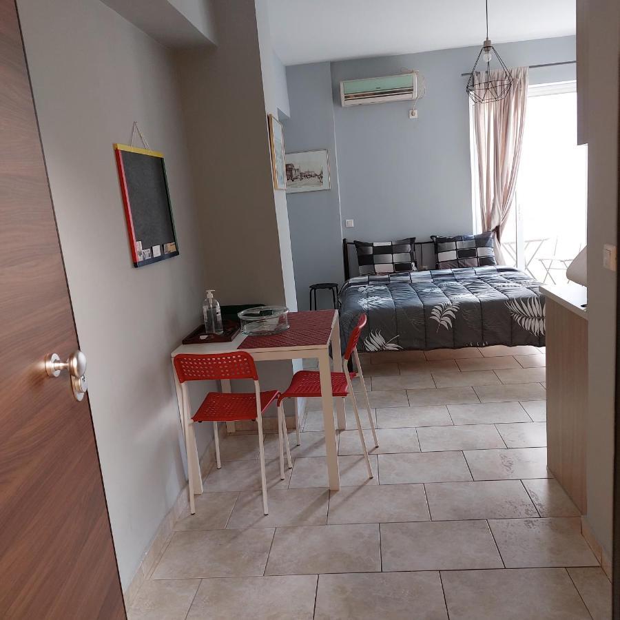 Yolanda Studios Piraeus Exterior photo